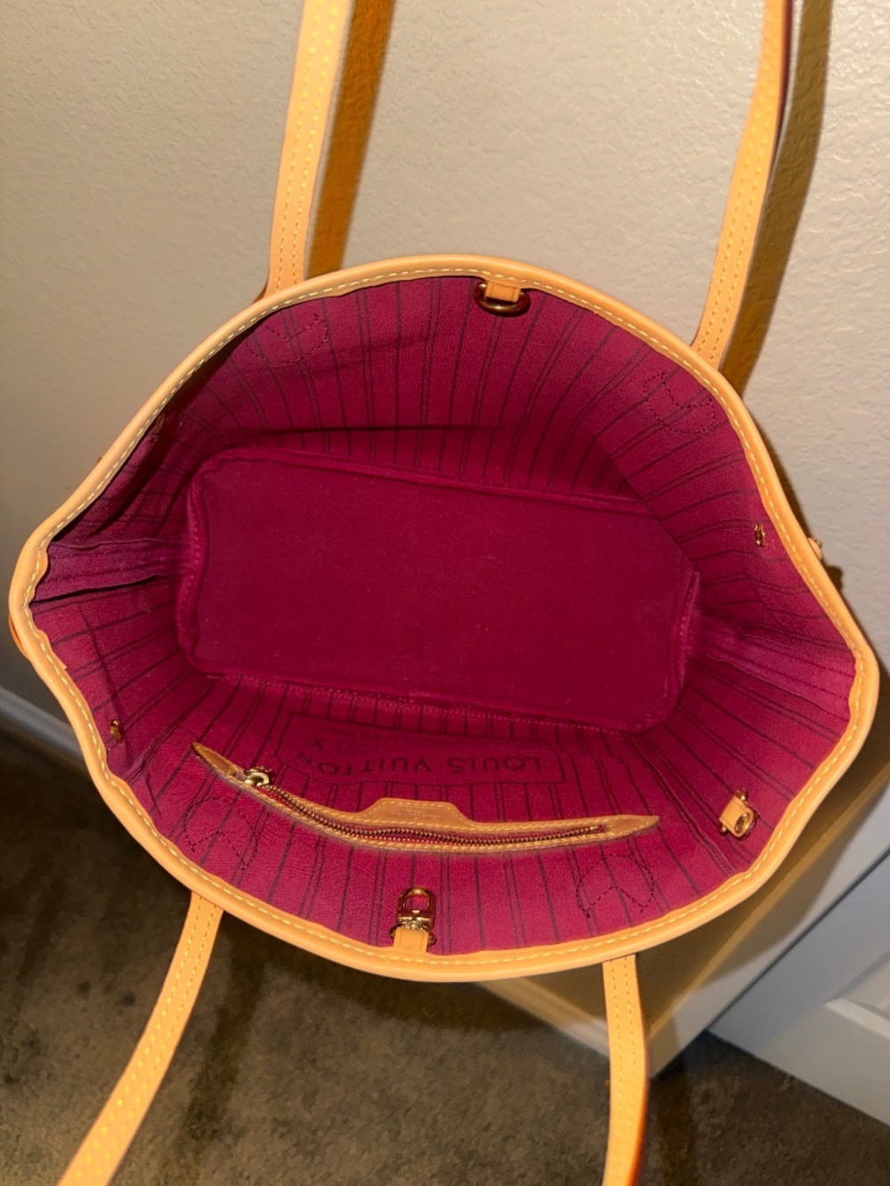 Louis Vuitton Neverfull PM - Picture 2 of 3